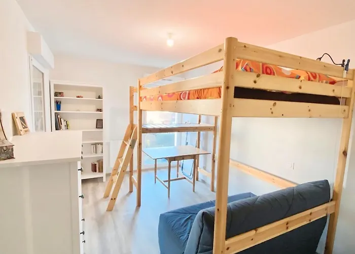 Sierra - Tram A - Free Parking - Free Wifi *